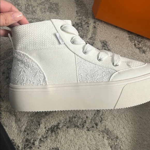 Rocket Dog Ivory Lace High-Tops - Picture 6 of 6